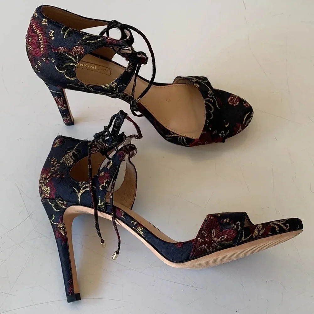 Antonio Melani Ankle Tie Heels size 9 New